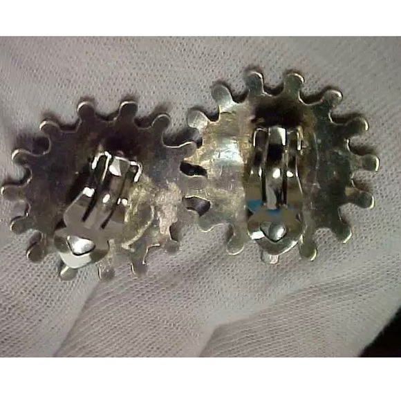 Vintage Zuni Mother of Pearl Sun Face Earrings - Picture 2 of 3